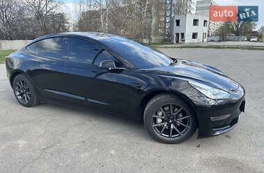 Седан Tesla Model 3 2018 в 