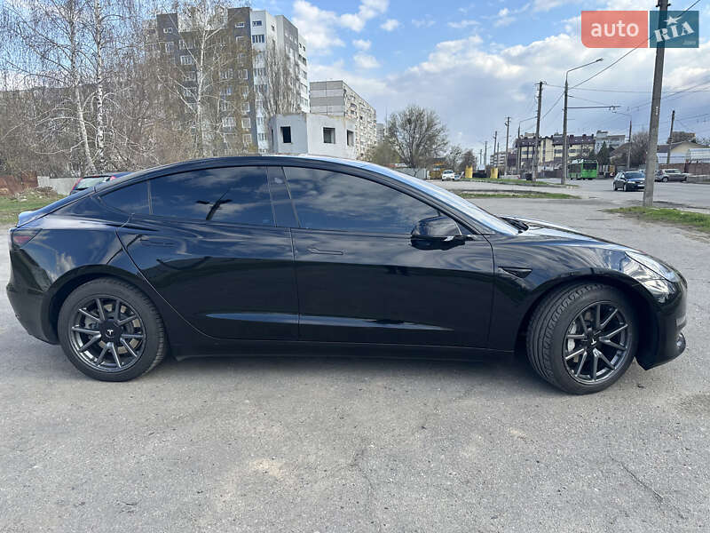 Седан Tesla Model 3 2018 в Харькове