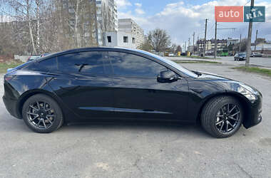 Седан Tesla Model 3 2018 в 