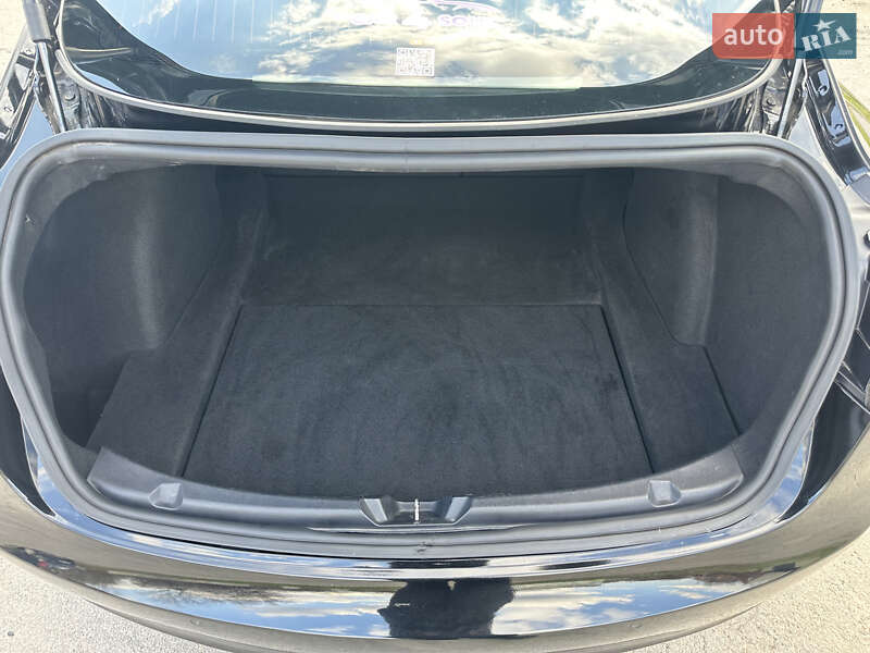 Седан Tesla Model 3 2018 в Харькове