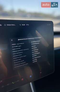 Седан Tesla Model 3 2018 в 