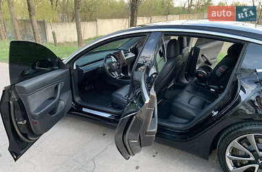 Седан Tesla Model 3 2019 в Ірпені