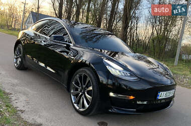 Седан Tesla Model 3 2019 в Ірпені
