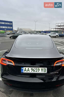 Седан Tesla Model 3 2019 в Києві