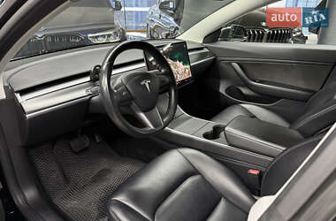 Седан Tesla Model 3 2018 в 