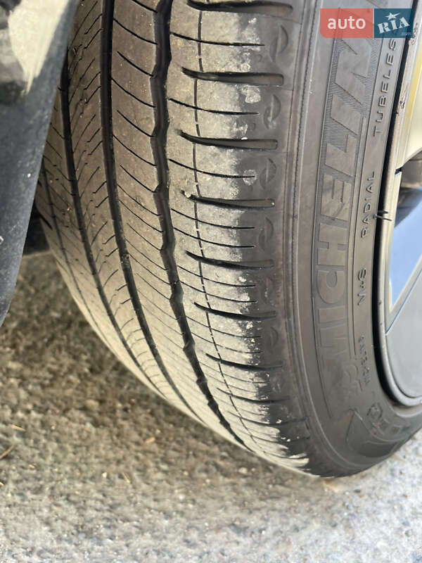 Седан Tesla Model 3 2022 в Самборі