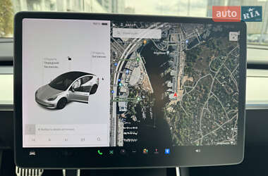 Седан Tesla Model 3 2020 в 