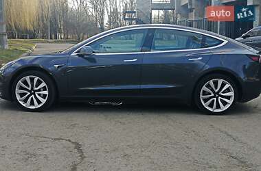 Седан Tesla Model 3 2019 в 