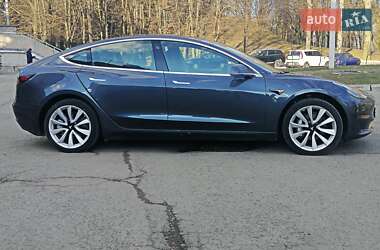 Седан Tesla Model 3 2019 в 