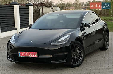 Седан Tesla Model 3 2019 в 
