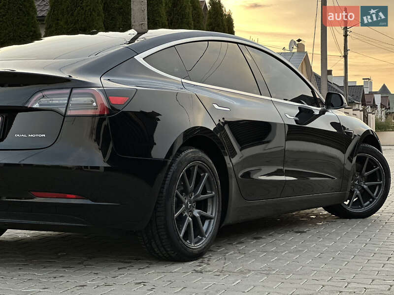 Седан Tesla Model 3 2019 в Трускавце фото 45 Седан Tesla Model 3 2019 в Трускавце