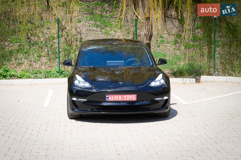 Седан Tesla Model 3 2021 в Тернополе