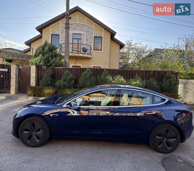 Седан Tesla Model 3 2019 в Киеве фото 5 Седан Tesla Model 3 2019 в Киеве