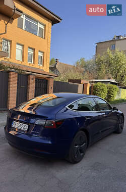 Седан Tesla Model 3 2019 в 