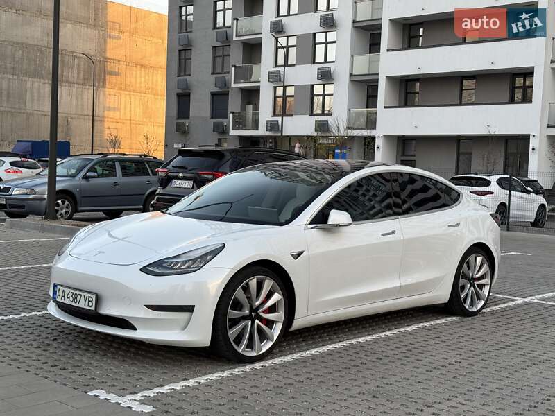 Седан Tesla Model 3 2018 в Киеве фото 28 Седан Tesla Model 3 2018 в Киеве