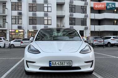 Седан Tesla Model 3 2018 в 