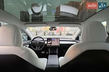 Седан Tesla Model 3 2018 в 