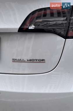 Седан Tesla Model 3 2018 в 