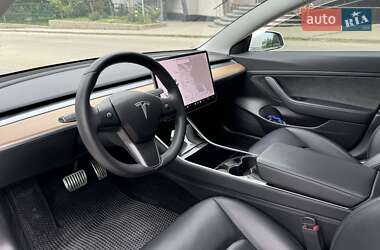 Седан Tesla Model 3 2019 в 