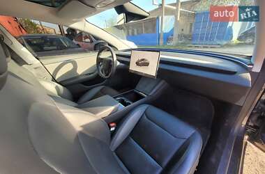 Седан Tesla Model 3 2024 в 