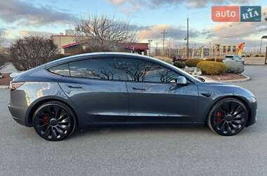 Седан Tesla Model 3 2020 в 