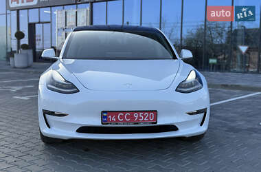 Седан Tesla Model 3 2018 в 