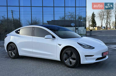 Седан Tesla Model 3 2018 в 