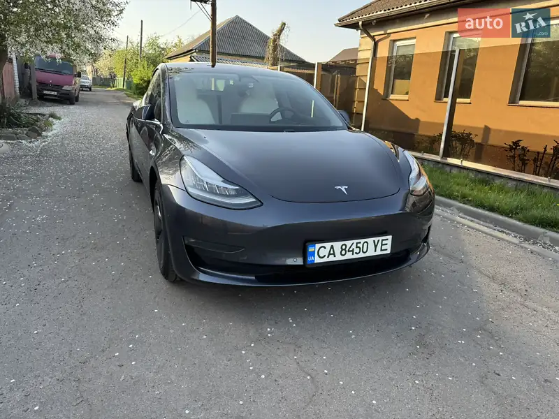 Tesla Model 3 2018