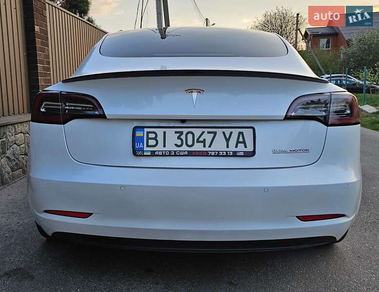 Седан Tesla Model 3 2022 в Полтаве