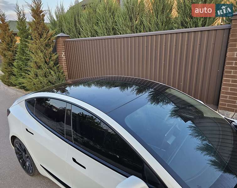 Седан Tesla Model 3 2022 в Полтаве