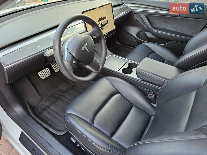 Седан Tesla Model 3 2022 в Полтаве
