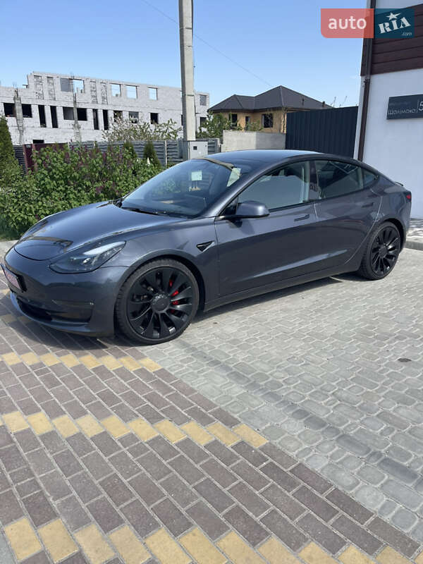 Седан Tesla Model 3 2021 в Софіївській Борщагівці