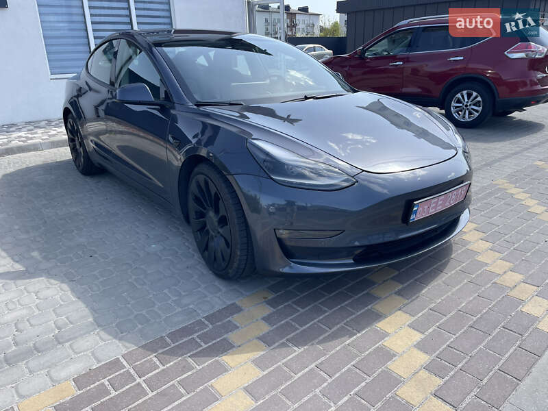 Седан Tesla Model 3 2021 в Софіївській Борщагівці