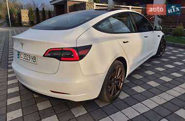 Седан Tesla Model 3 2021 в 