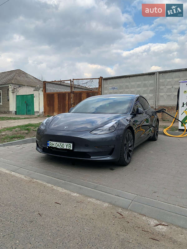 Tesla Model 3 2021