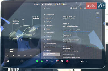 Седан Tesla Model 3 2021 в 