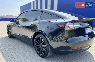 Седан Tesla Model 3 2019 в 