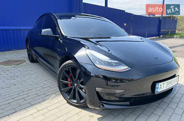 Седан Tesla Model 3 2019 в 