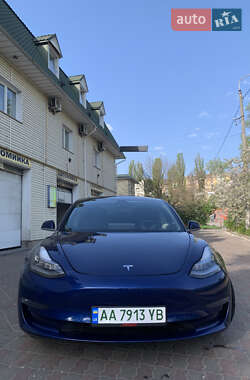 Седан Tesla Model 3 2019 в 