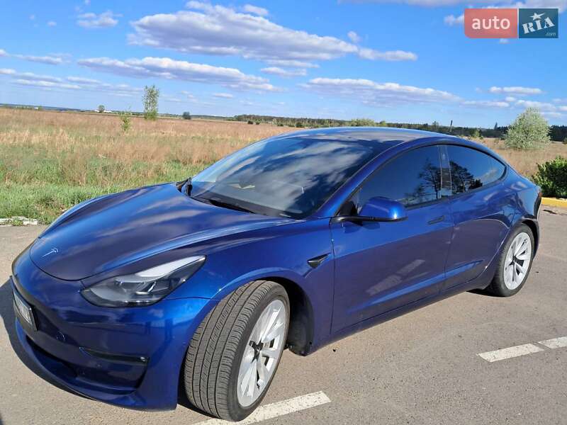 Седан Tesla Model 3 2022 в Немишаево