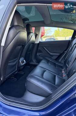 Седан Tesla Model 3 2018 в 
