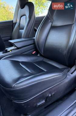 Седан Tesla Model 3 2018 в 