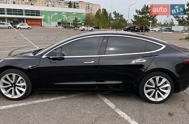 Седан Tesla Model 3 2019 в 