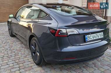 Седан Tesla Model 3 2020 в 