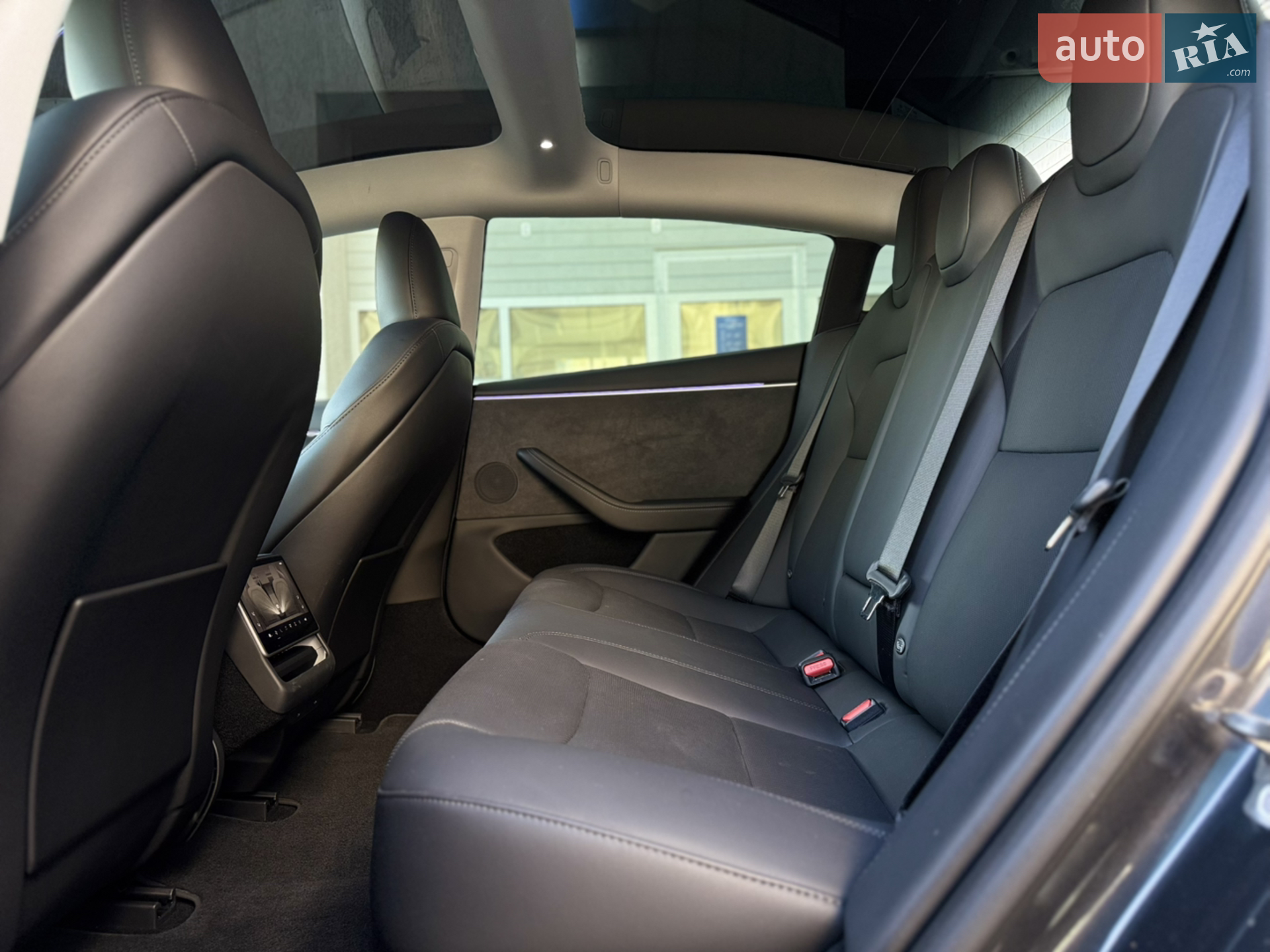 2024 Tesla Model 3 - мініатюра 5
