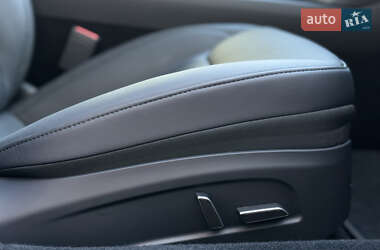 Седан Tesla Model 3 2024 в Луцке