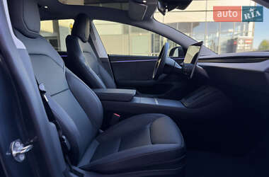 Седан Tesla Model 3 2024 в Луцке
