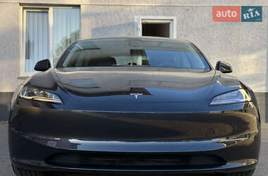 Седан Tesla Model 3 2024 в Луцке