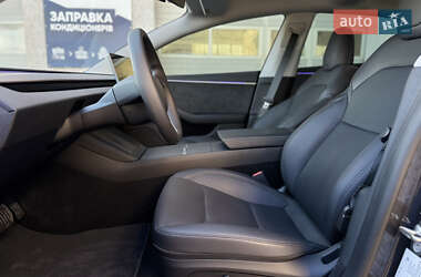 Седан Tesla Model 3 2024 в Луцке