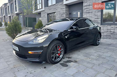 Седан Tesla Model 3 2019 в 